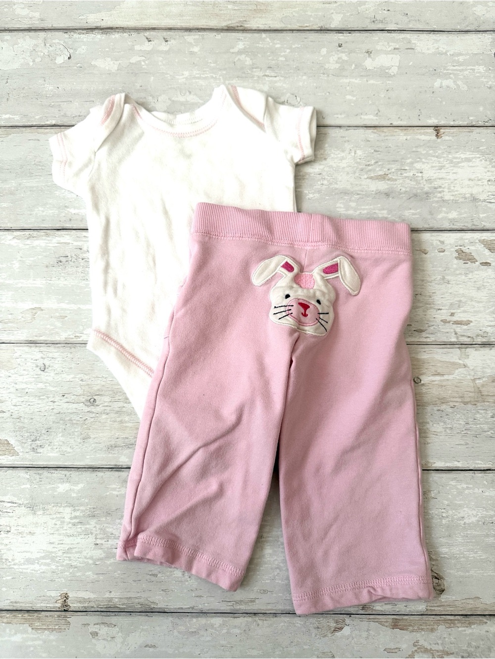 Carters 6m Baby Girl Bunny Rabbit Pants Pink With White Bodusuit Set